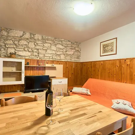 Apartment Donata Premantura Exterior photo